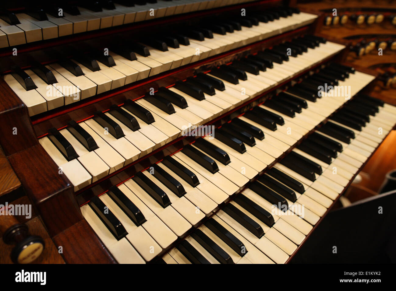 Die Organe der Kirche St-Sulpice. Stockfoto