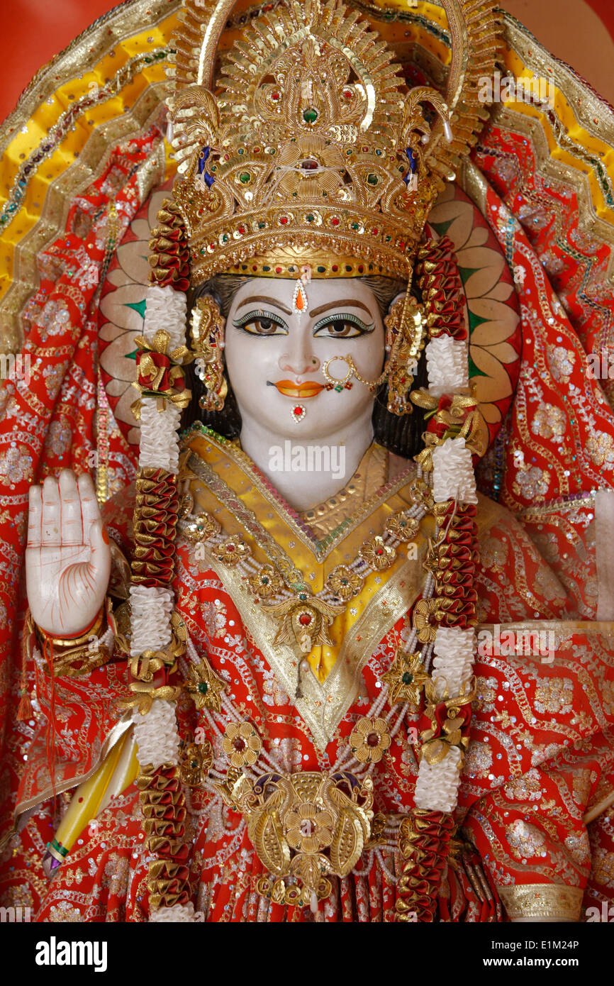 Lakshman (Rama Bruder) Statue in Lakshman Tempel in Rishikesh Stockfoto