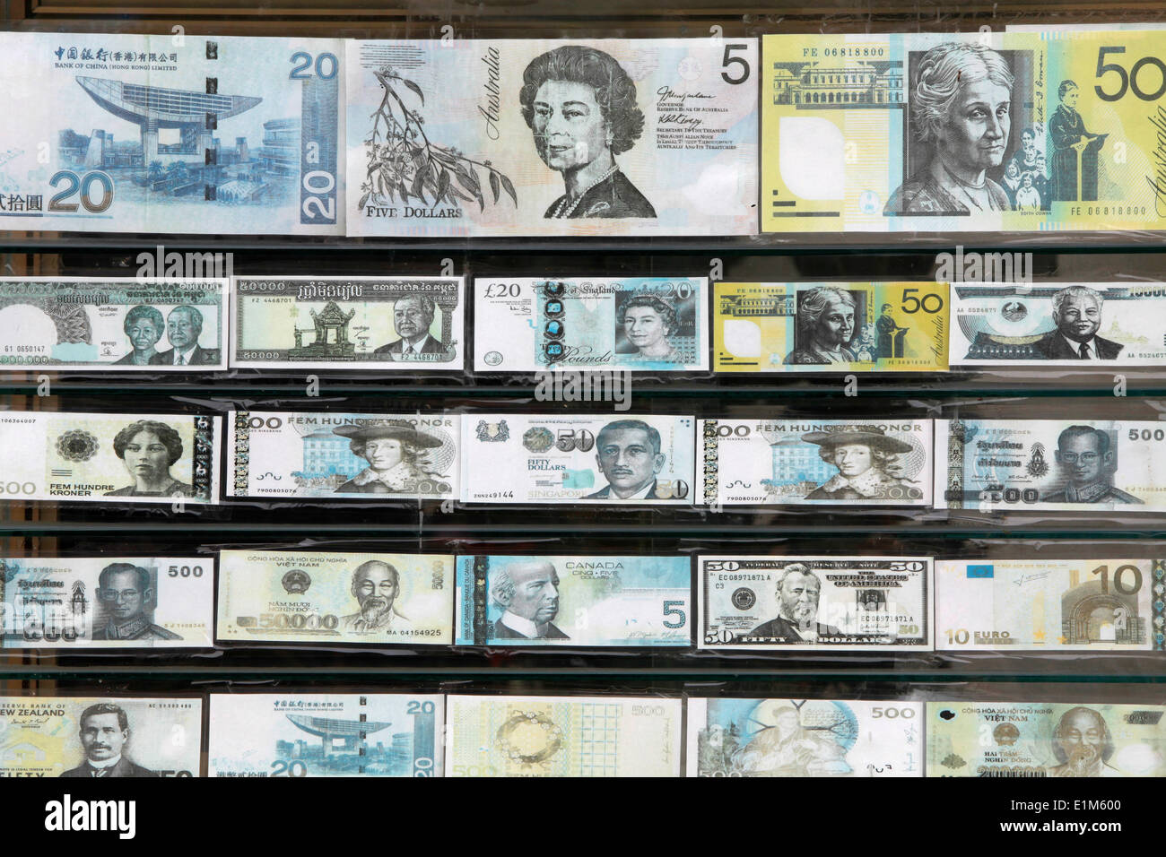 Gefälschte Währung Geldwechsler Stockfoto