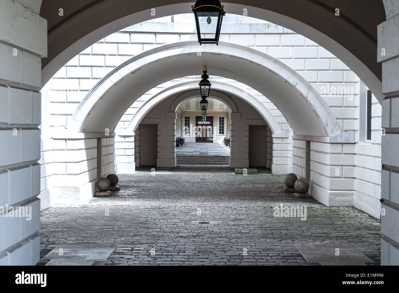 Bögen und Lampen an die Königin Haus Greenwich in England. Stockfoto