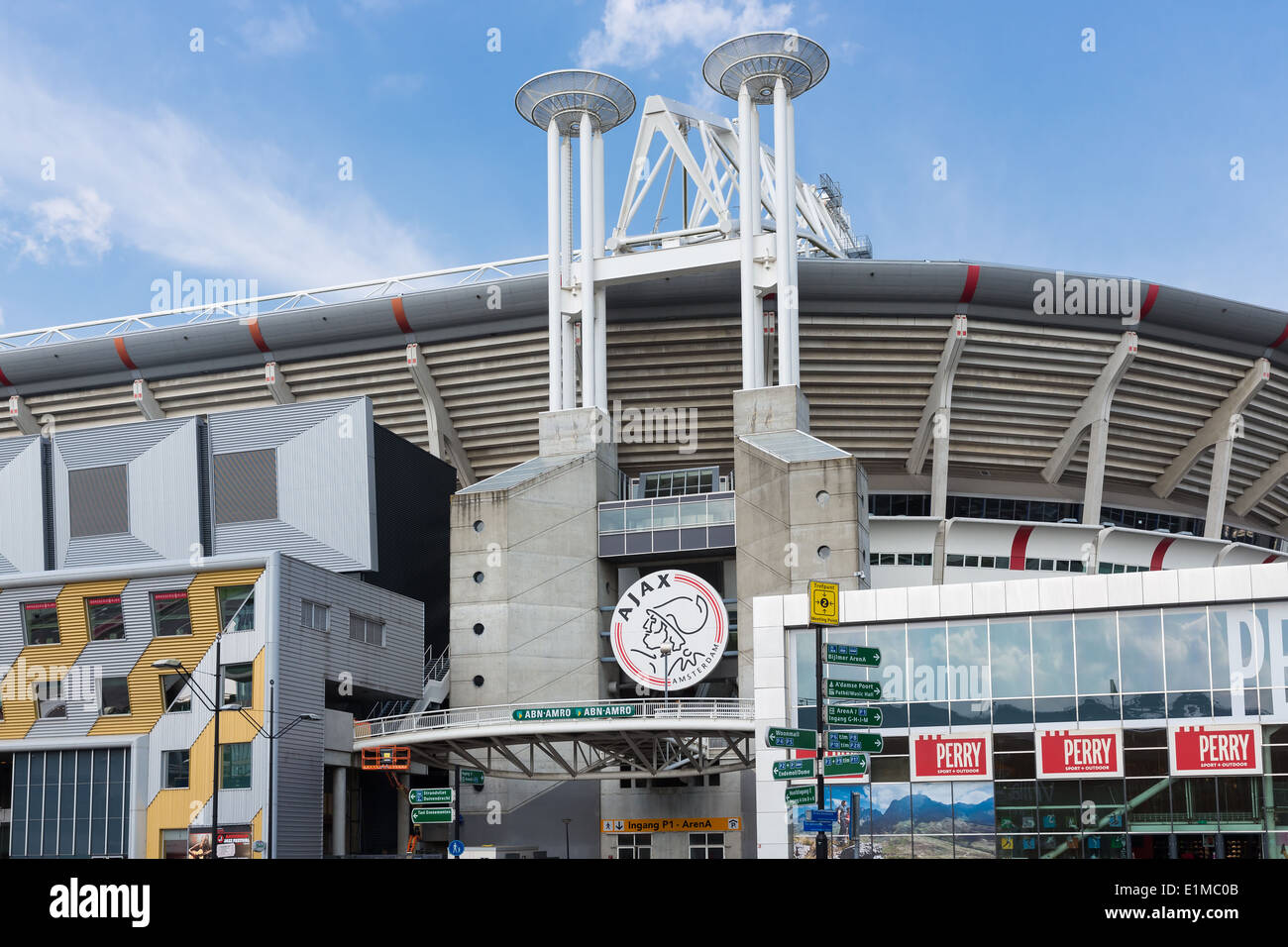 AMSTERDAM, Niederlande - 23 Mai: Äußere Fußballstadion Ajax Arena aus dem niederländischen Fußballverein Ajax am 23. Mai 2014 in Ams Stockfoto