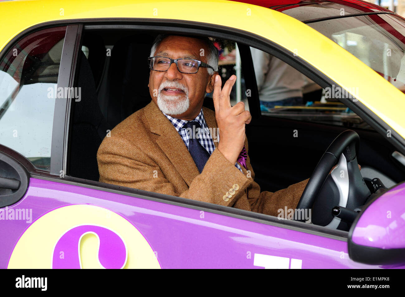 Newark Nachwahl 5. Juni 2014. UKIP-Partei. Amjad Bashir MEP. Stockfoto