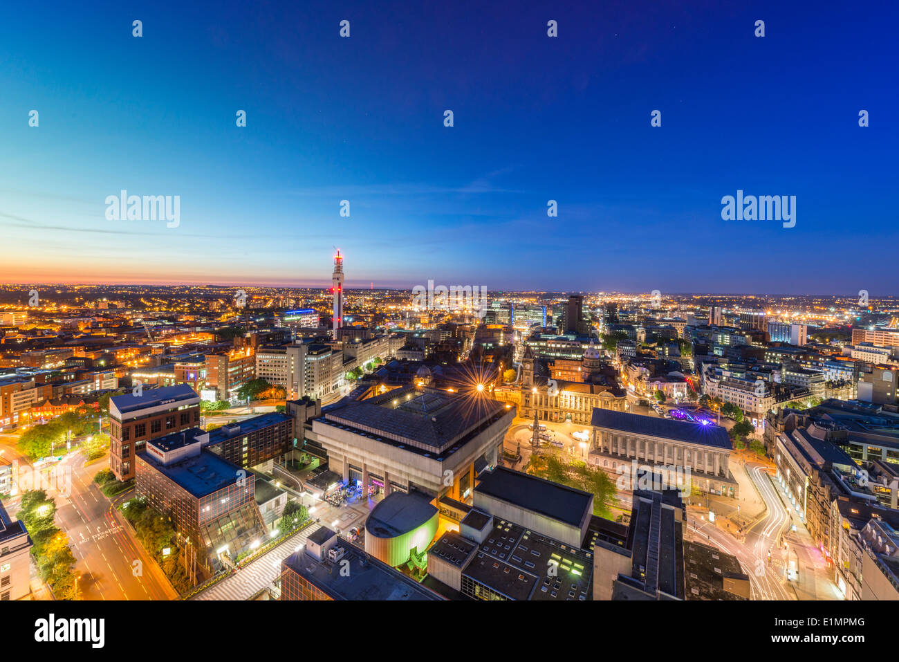 Eine Nacht-Blick auf das Stadtzentrum von Birmingham in der Nacht. Stockfoto