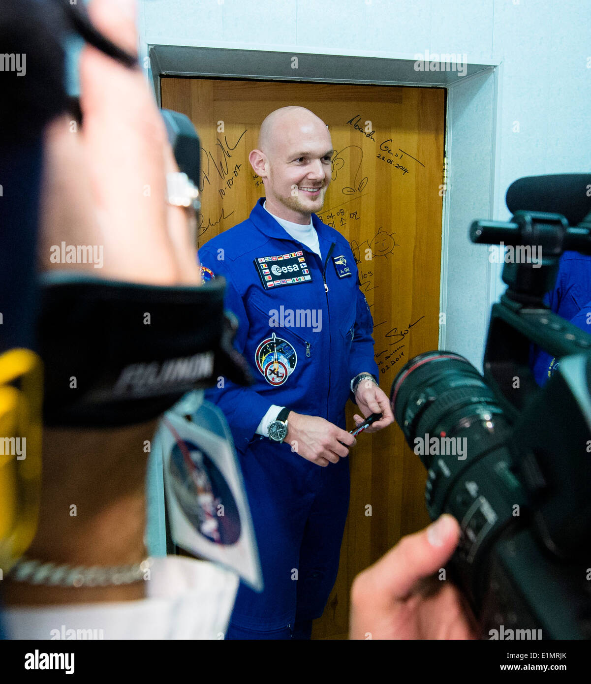 Die Besatzung der Expedition 40 absolvierte ein Vorflugtraining am Baikonur Cosmodrome in Kasachstan, um sich auf ihre Mission an Bord der Sojus-Raumsonde vorzubereiten. Die Besatzung umfasst Astronauten der NASA, ESA und Roscosmos. Stockfoto