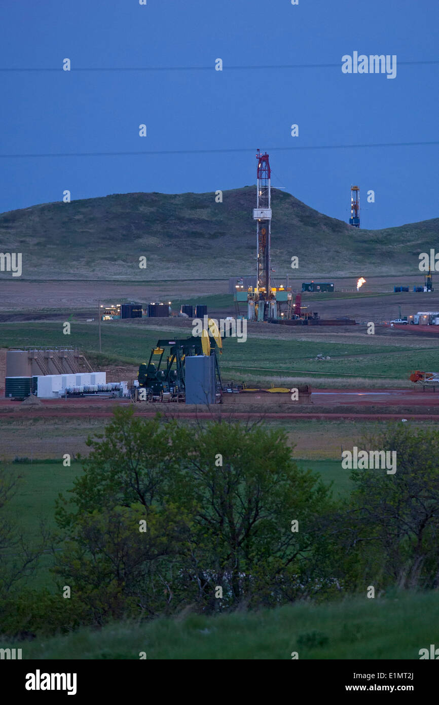 Watford Stadt, North Dakota - Öl-Produktion in der Bakken Shale Formation. Stockfoto