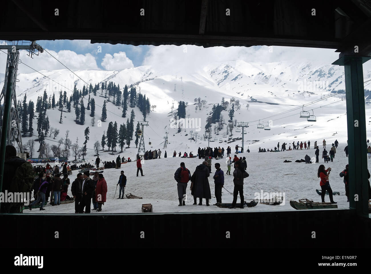Gulmarg gondala,kashmir,india.cable Auto in Gulmarg ist eines der höchsten der Welt. Stockfoto
