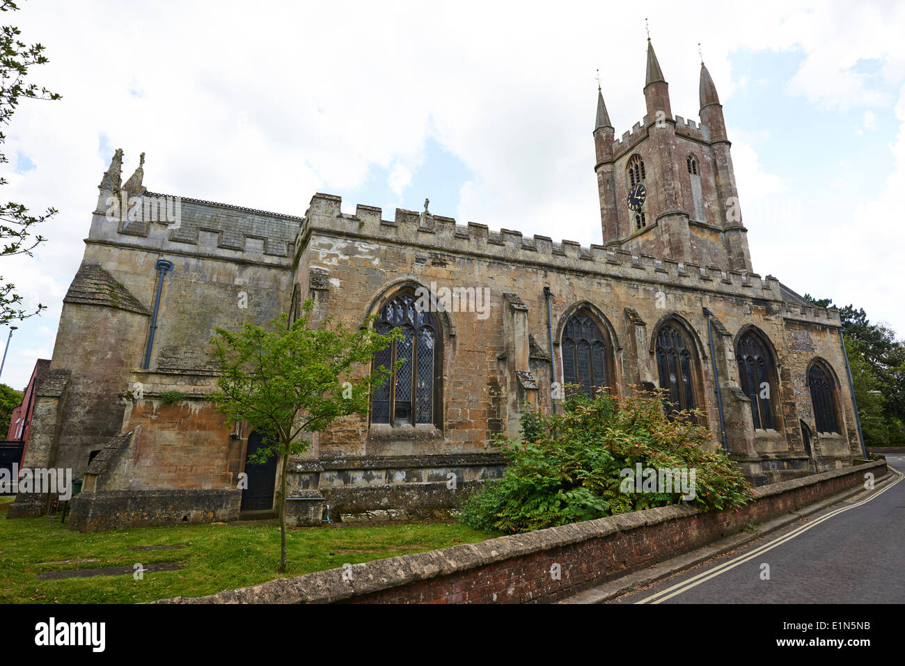 Pfarrkirche St Peter jetzt ein Arts Centre High Street Marlborough Wiltshire UK Stockfoto