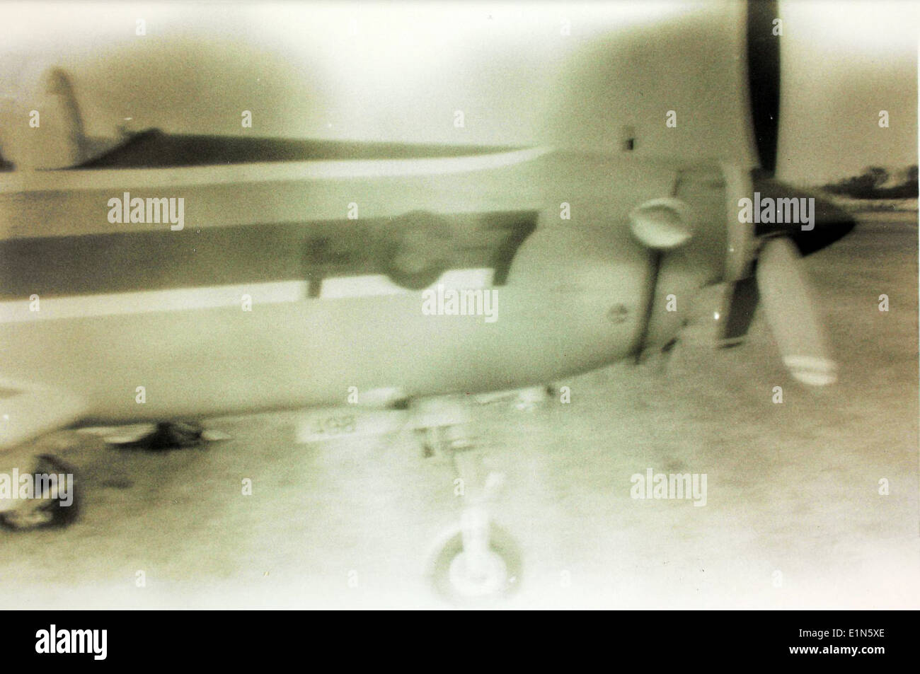 Die Pilatus PC-7 ist ein in der Schweiz hergestelltes Turbotrainerflugzeug, das für Pilotenschulungen eingesetzt wird. Bekannt für seine Zuverlässigkeit und Leistung, wird es von Luftstreitkräften auf der ganzen Welt für Trainingszwecke eingesetzt. Stockfoto