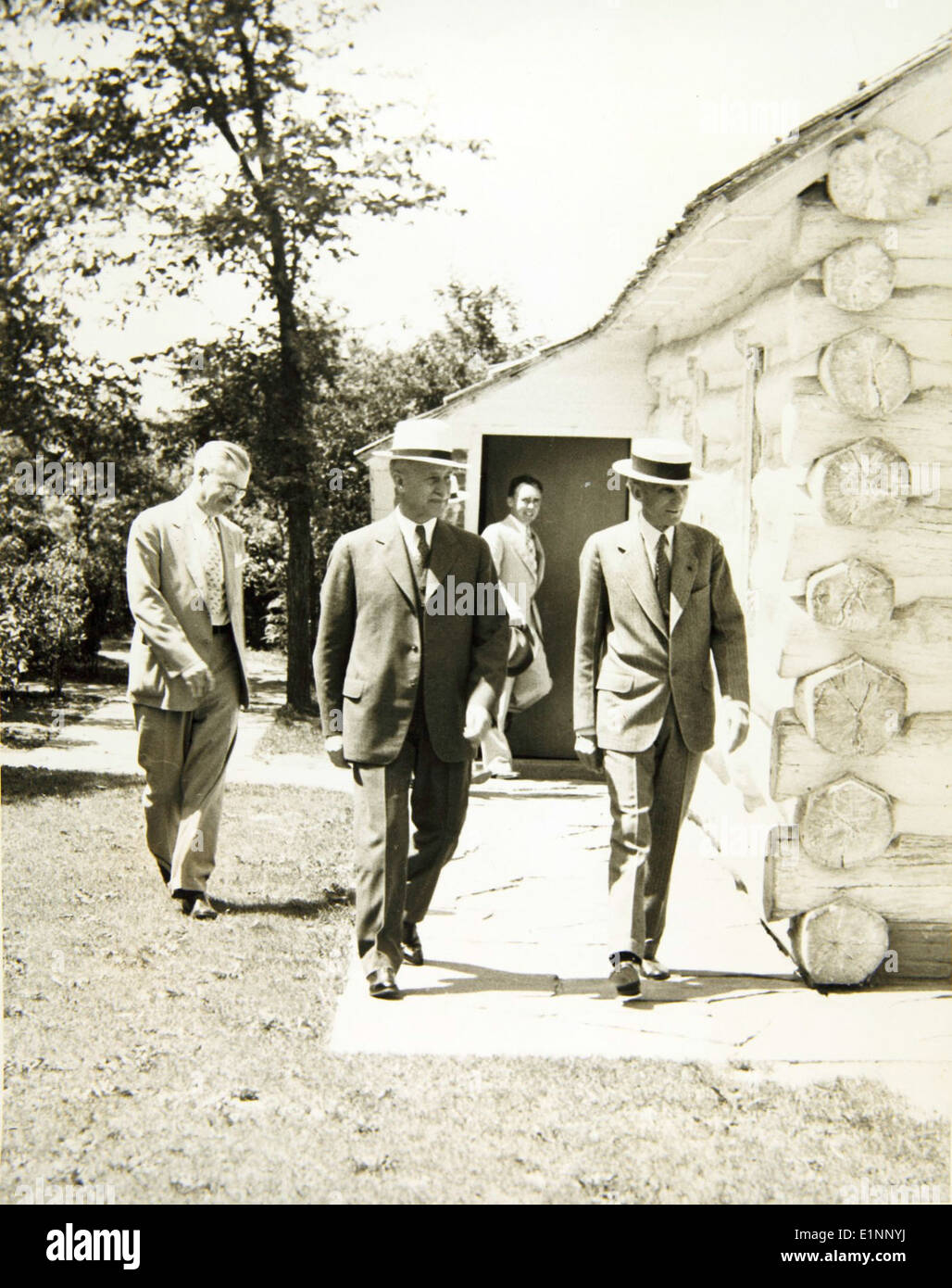 Die Frederick A. Hoover Special Collection enthält eine Auswahl von Fotografien, die seine Beiträge zur Luftfahrtgeschichte dokumentieren. Seine Arbeit als Pionier der Luftfahrt ist in diesem kuratierten Fotoarchiv festgehalten. Stockfoto