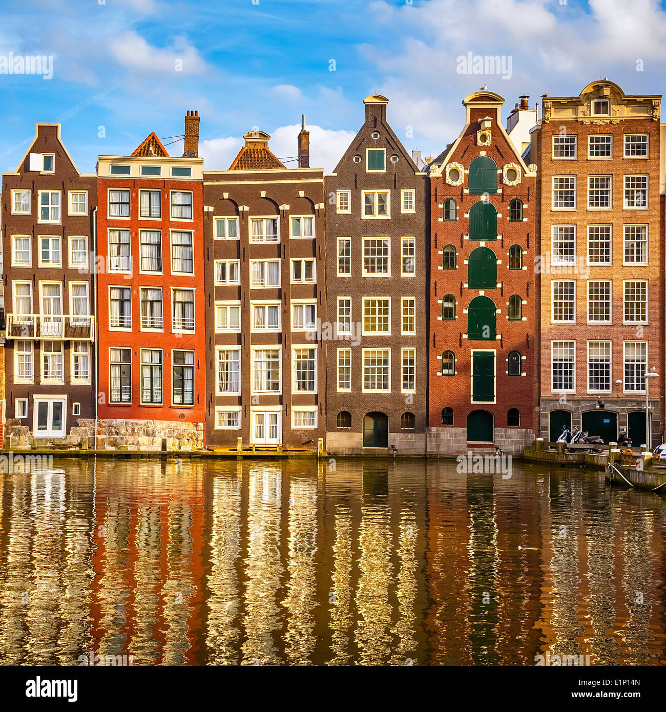 Altbauten in Amsterdam Stockfoto