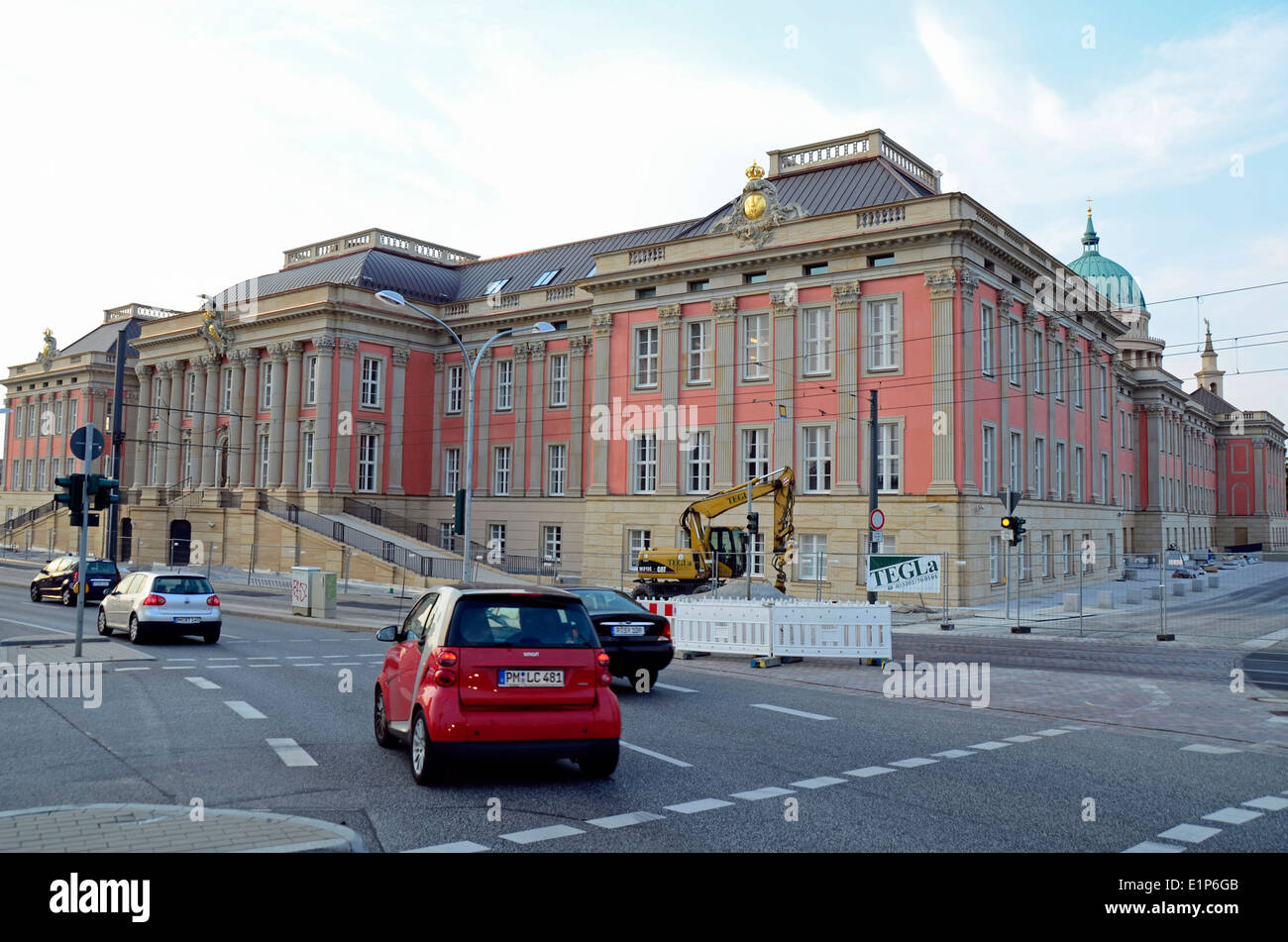 Neues Haus des Parlaments am alten Markt Potsdam Deutschland Stockfoto