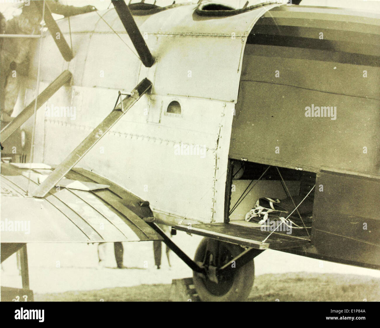 Die Douglas World Cruise, die 1924 vom Army Air Service durchgeführt wurde, war ein historischer Rundflug um die Welt mit dem Douglas World Cruiser, der die Fähigkeiten der frühen militärischen Luftfahrt demonstrierte. Stockfoto