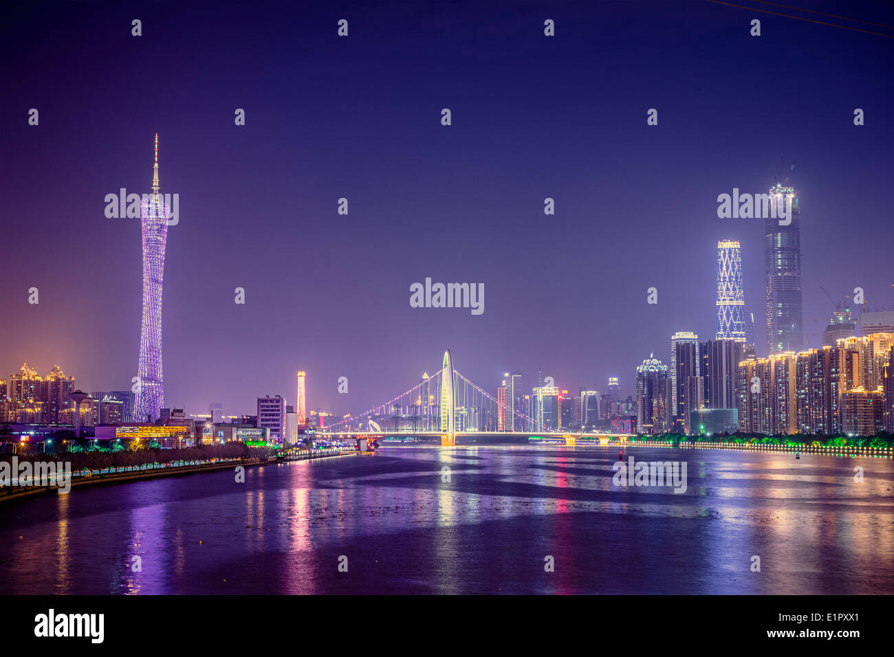 Guangzhou, China Skyline auf den Perlfluss. Stockfoto