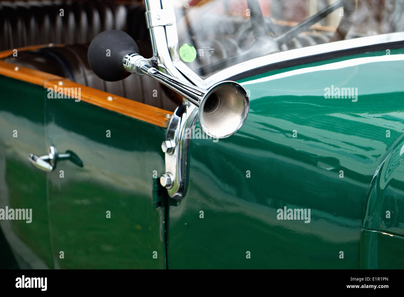 Auto Horn von einem alten Morris Leon Bollee Stockfoto