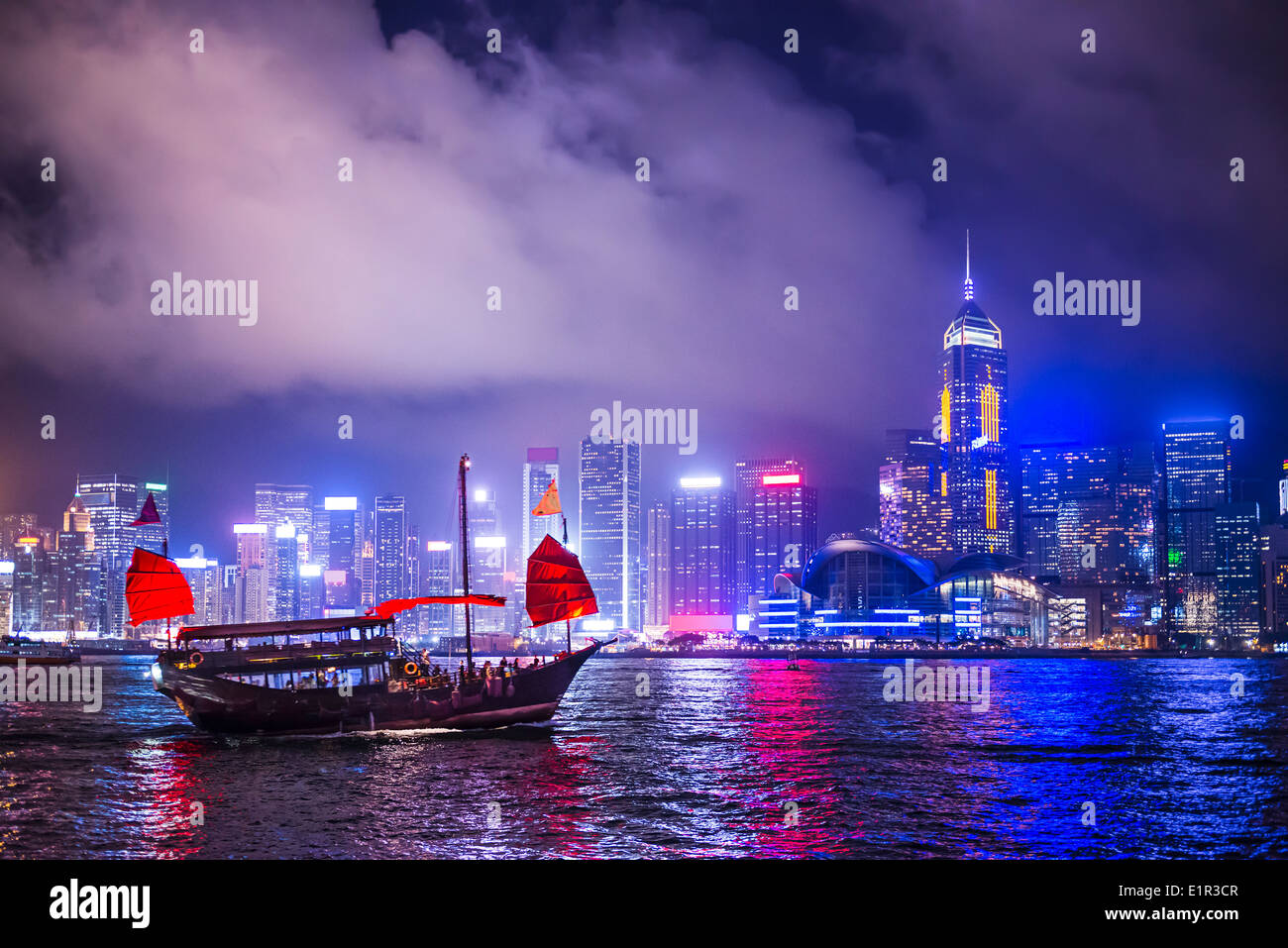 Hong Kong, China im Victoria Hafen. Stockfoto