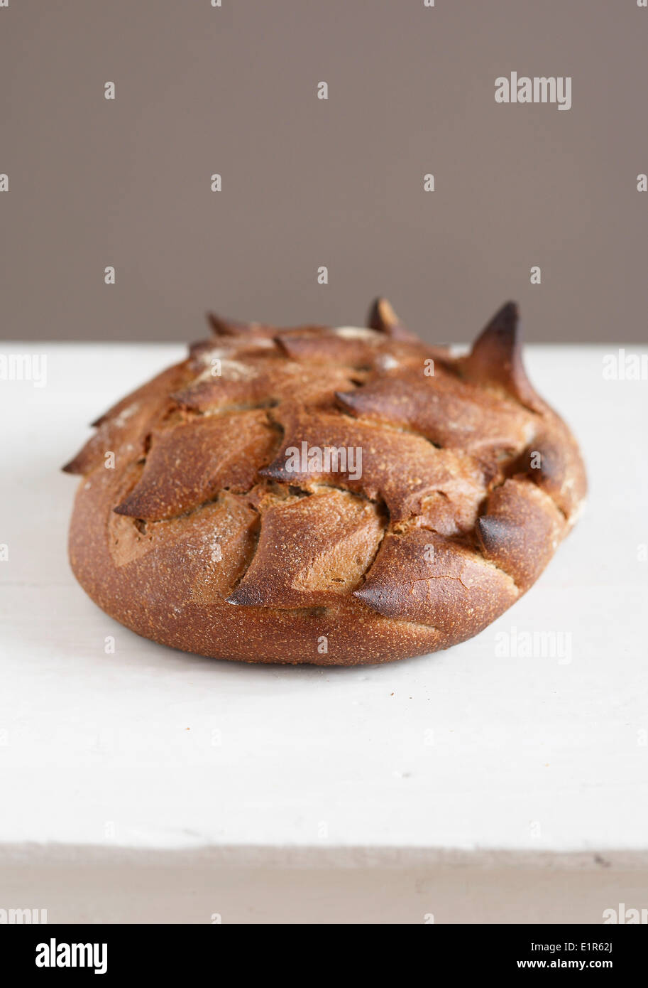 Rundes Laib Brot Stockfoto