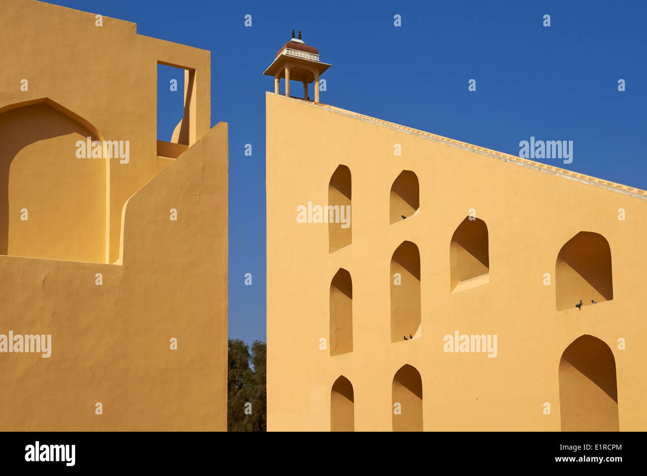Indien, Rajasthan, Jaipur Pink City, Oservatory (Jantar Mantar). Stockfoto