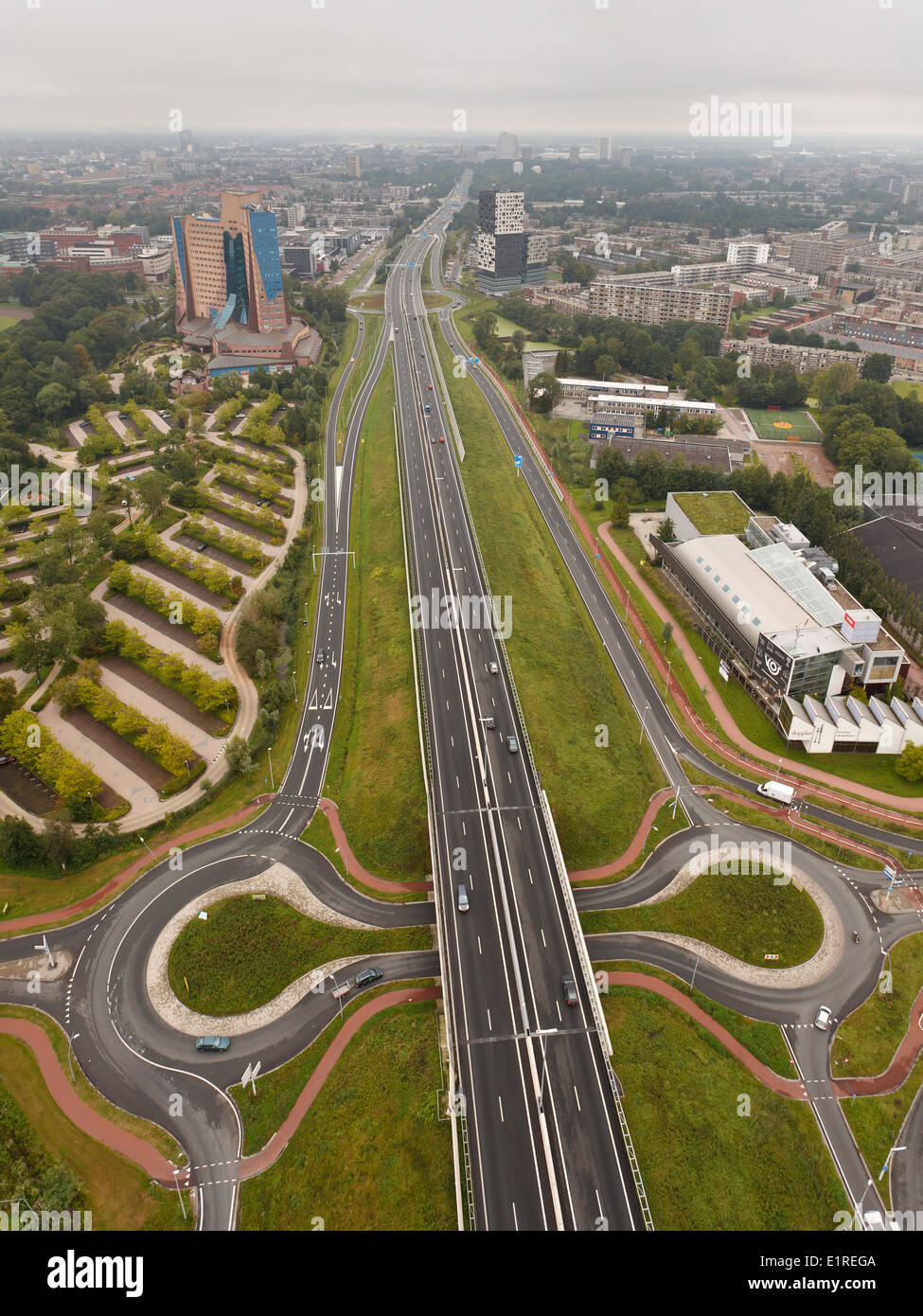 Hauptsitz von Gasunie auf der Autobahn A7 in Groningen. Stockfoto