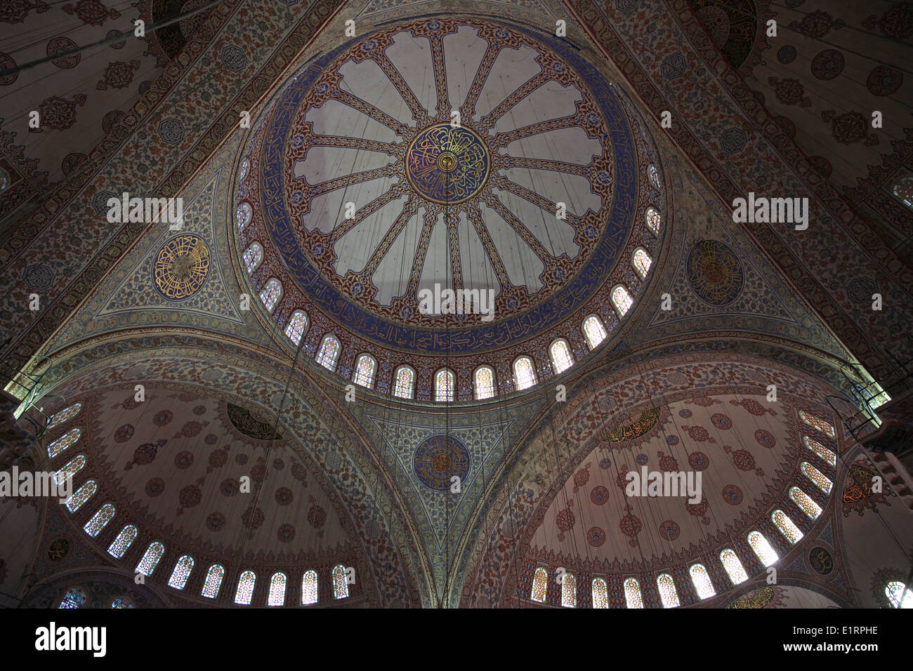 Innere des Sultan Ahmed Mosque, auch als die blaue Moschee in Istanbul, Türkei Stockfoto