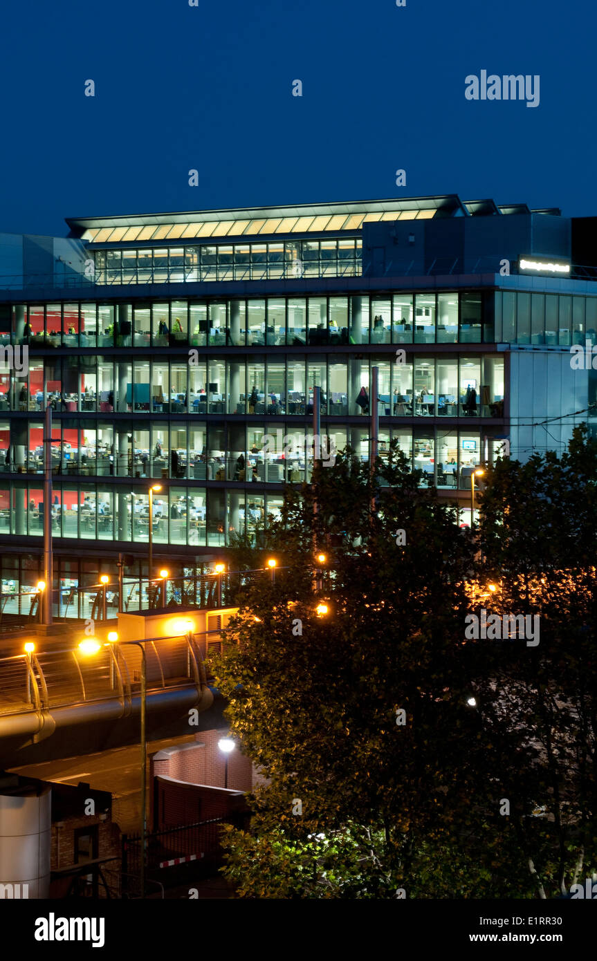 Loxley House in der Nacht in Stadt Nottingham, Nottinghamshire, England UK Stockfoto