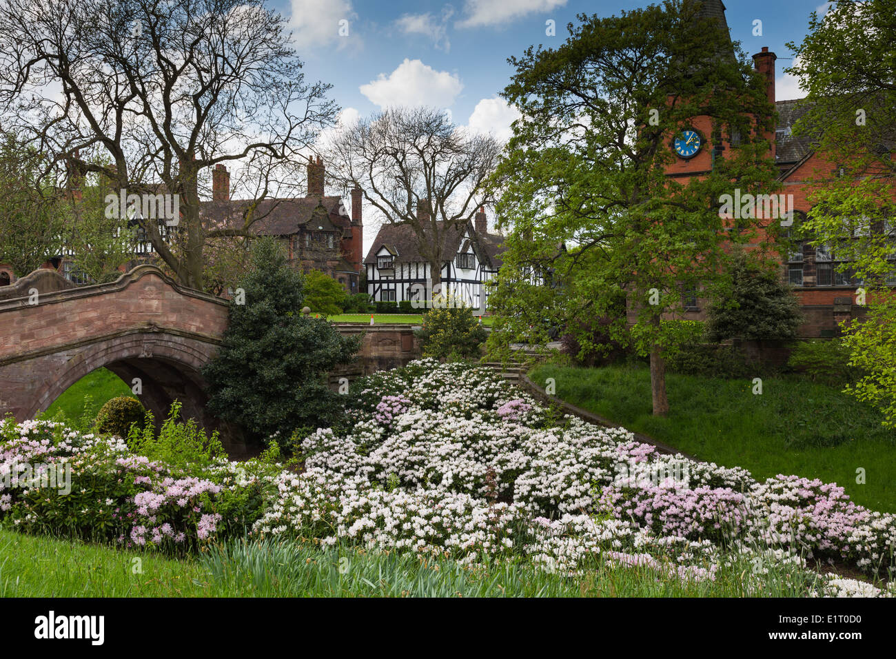 Häuser und Gärten in der historischen Port Sunlight Garden Village. Stockfoto