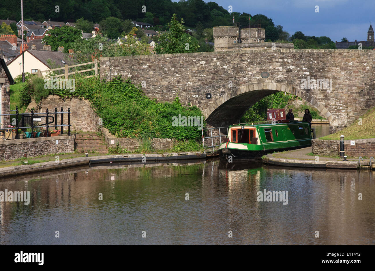 Narrow Boat Canal Basin Monmouthshire und Brecon Canal Stockfoto