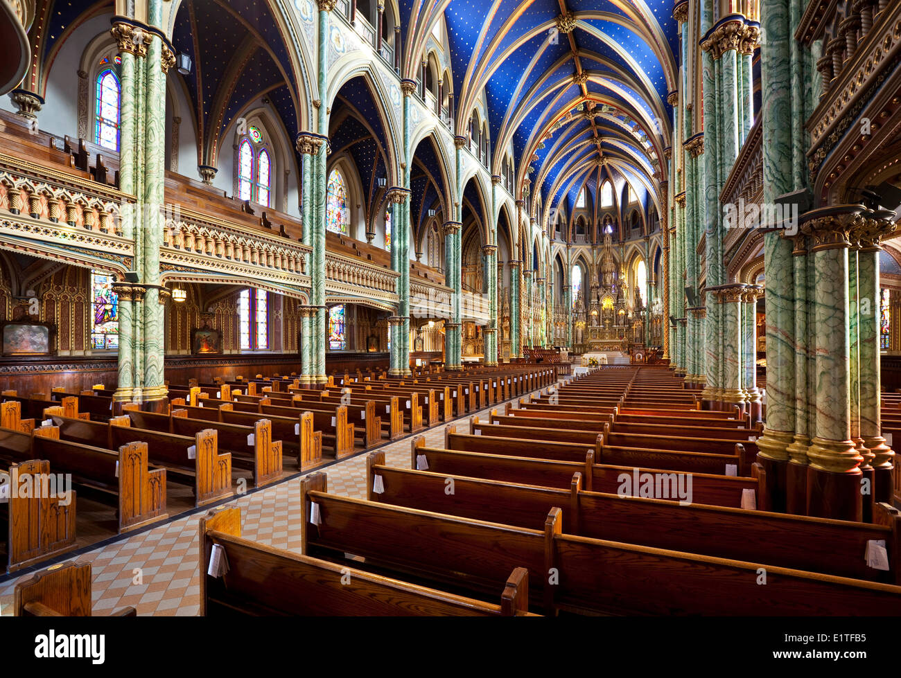 Innenraum der Basilika Notre Dame Kathedrale, Ottawa, Ontario, Kanada. Stockfoto