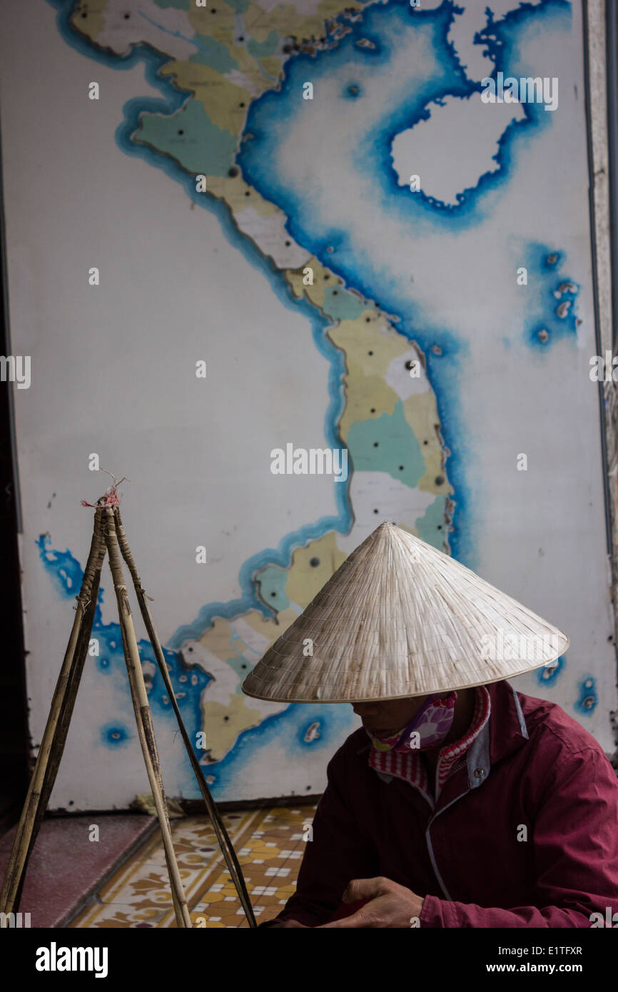 Eine vietnamesische Obst-Verkäufer in der alten Stadt von Hoi an, Vietnam. Stockfoto