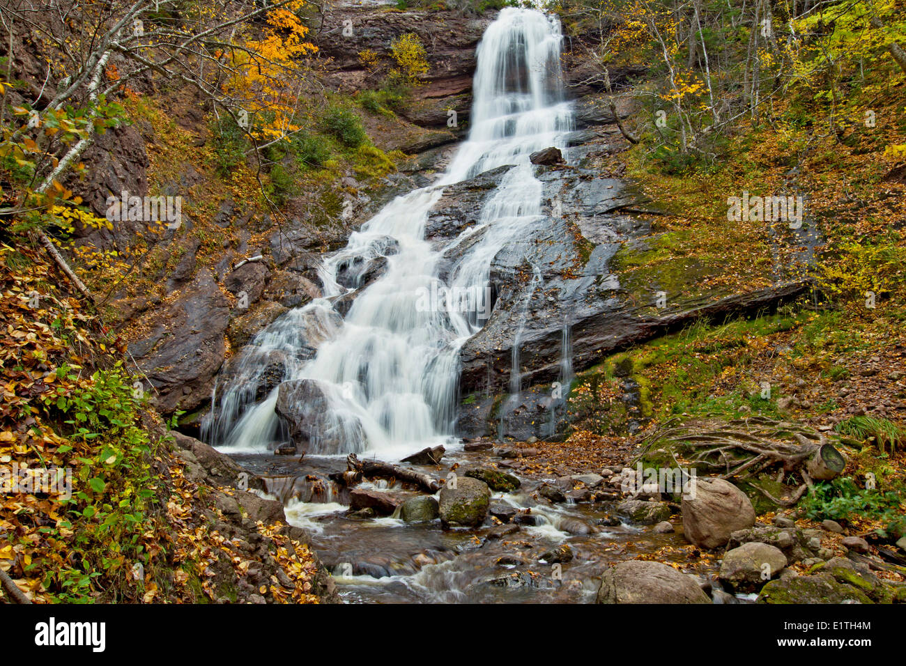 Beulach Ban fällt, Cape Breton Highlands National Park, Cape Breton, Nova Scotia, Kanada Stockfoto