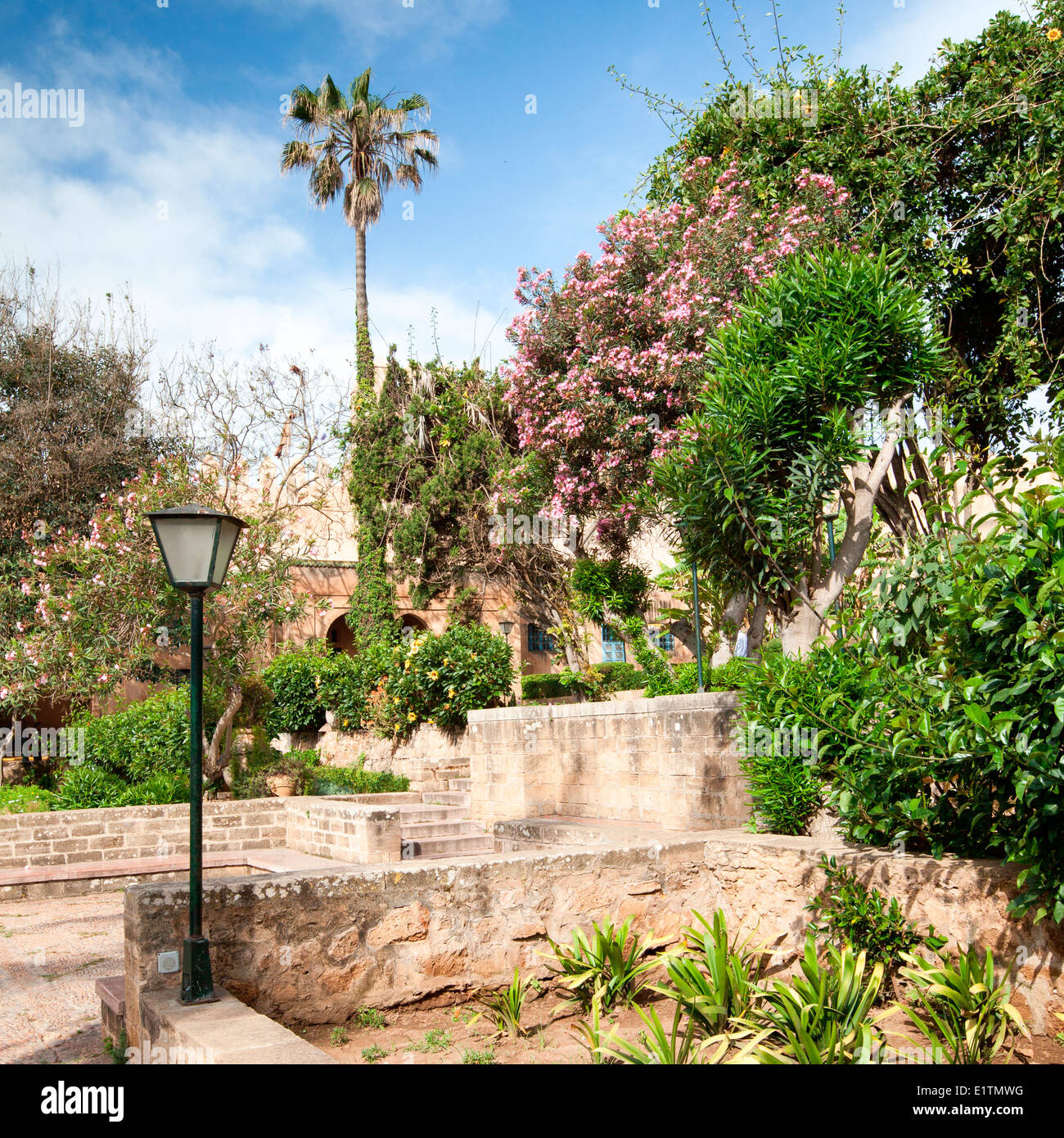 Die Andalusischen Garten Angelegt Im Maurischen Stil Erreichen