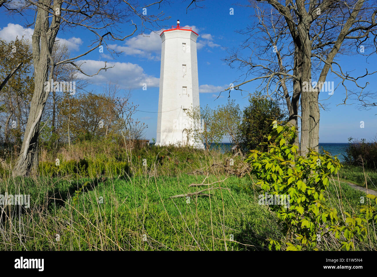 Leuchtturm am Presqu'ile Punkt am Lake Ontario in der Nähe von Brighton, Presqu Ile Provincial Park, Ontario, Kanada Stockfoto