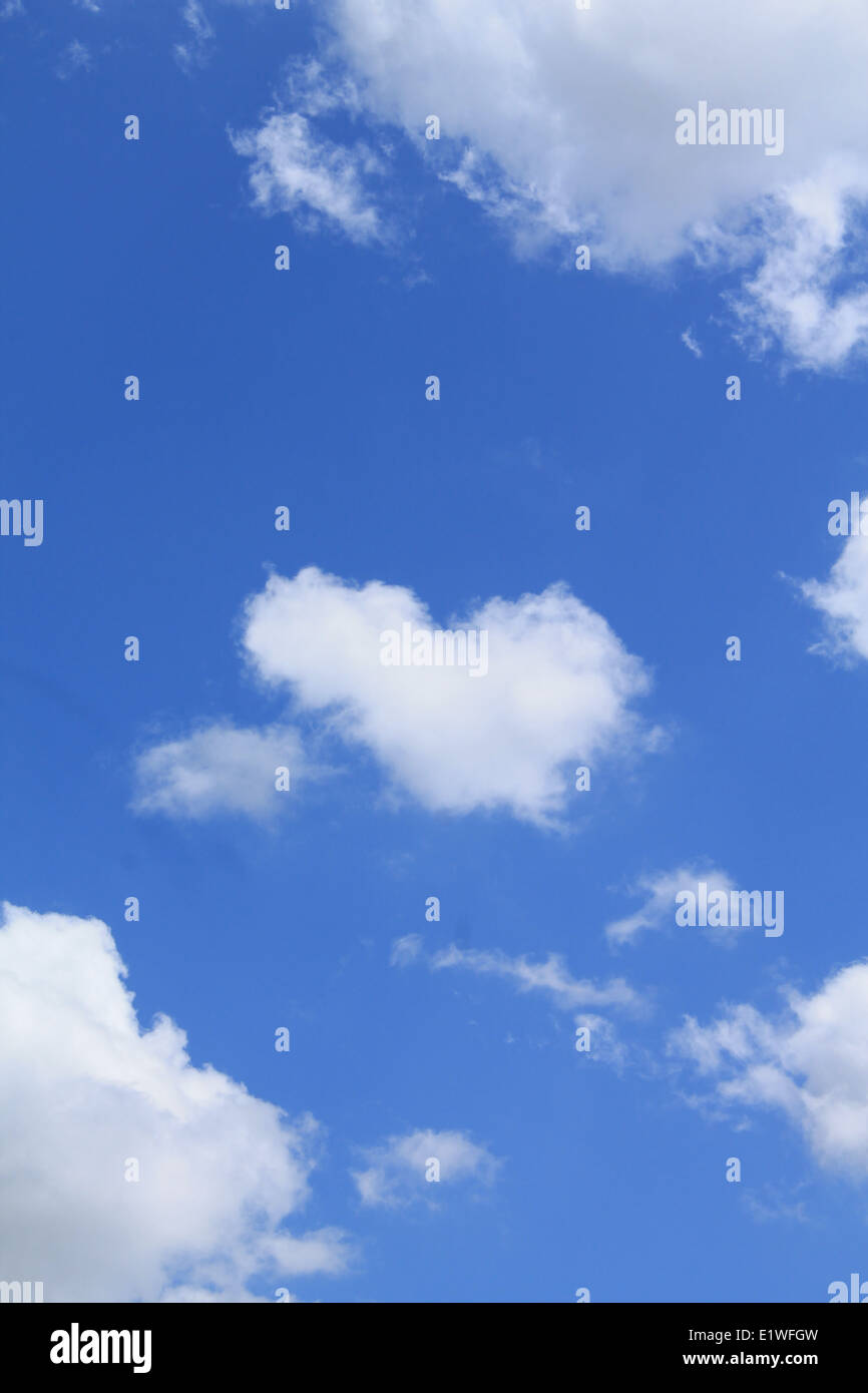 Eine natürliche herzförmige Wolke Stockfoto