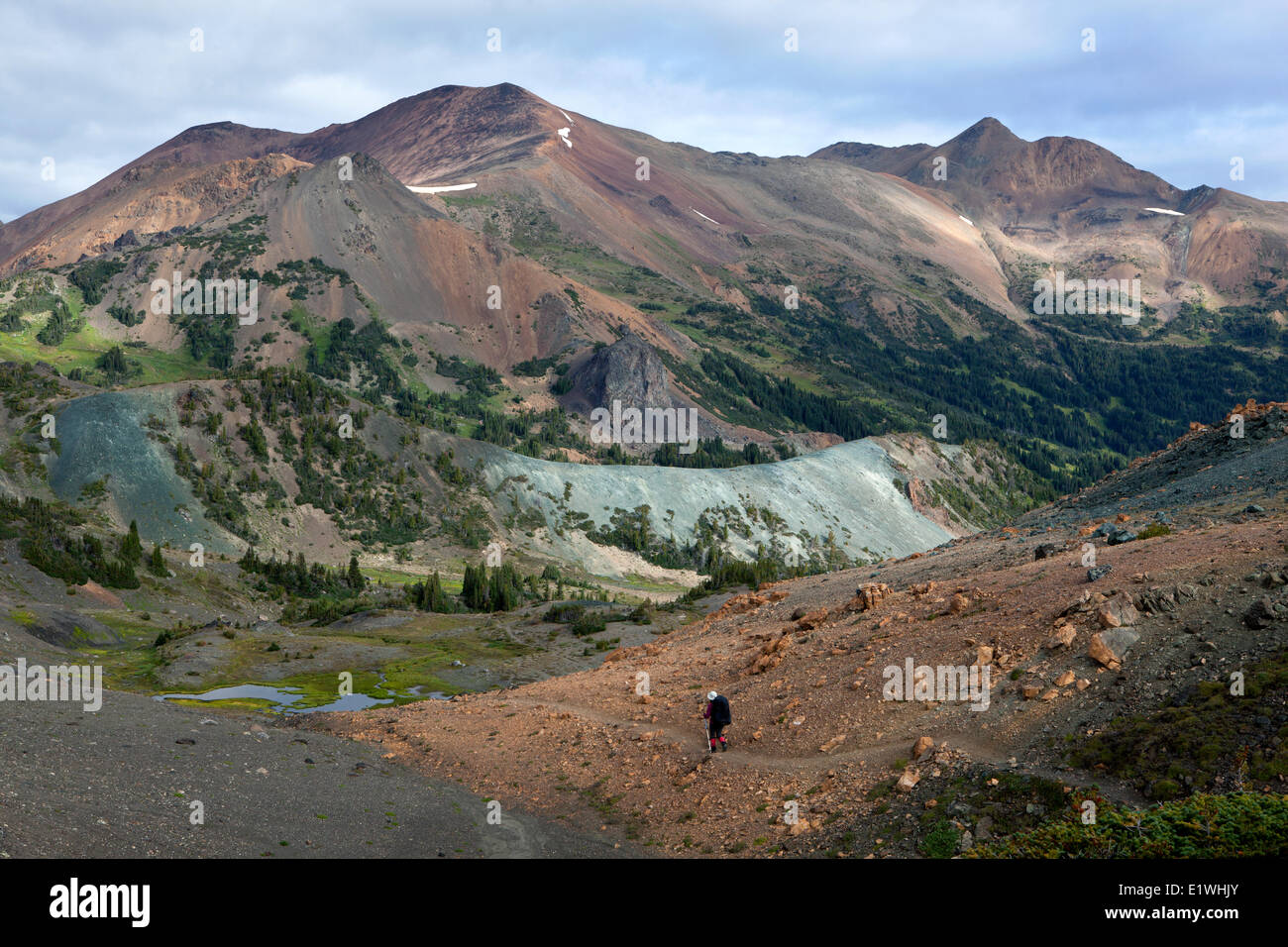 Wanderer entstammt Kamel Pass, südlichen Chilcotins, Britisch-Kolumbien, Kanada Stockfoto