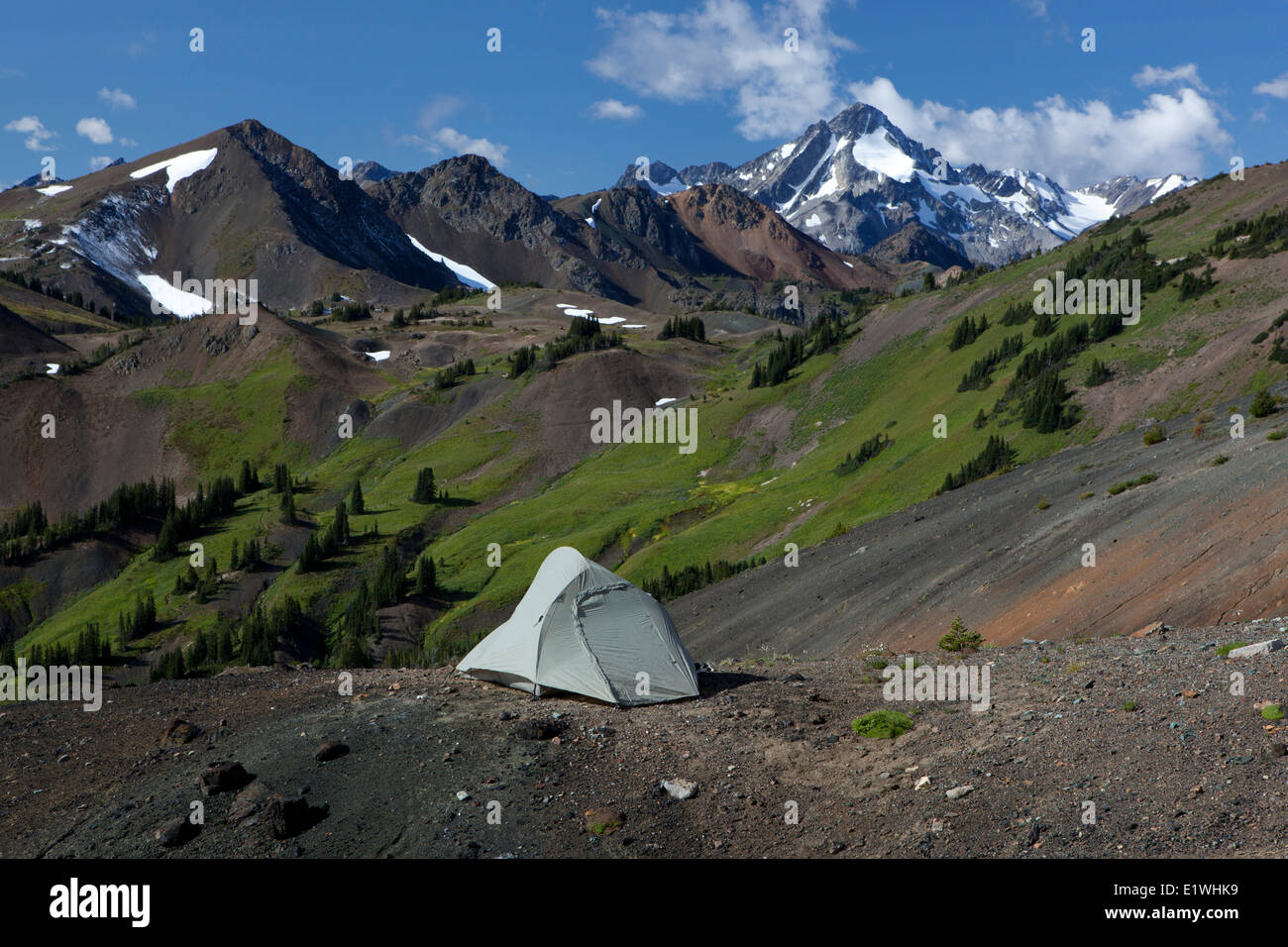Zelt und Dickson Peak, Taylor-Becken, südlichen Chilcotins, Britisch-Kolumbien, Kanada Stockfoto