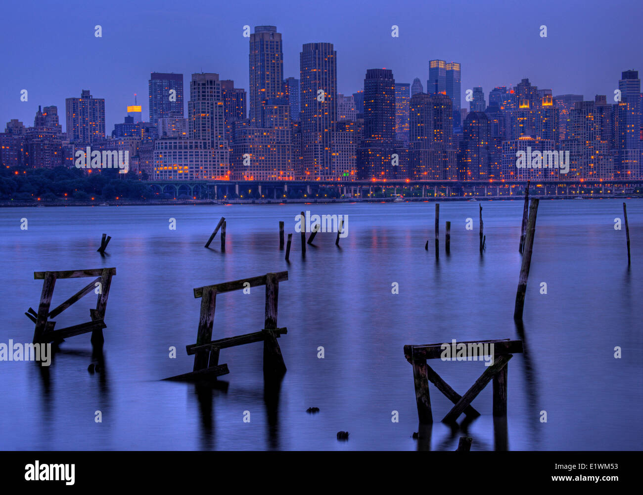 Skyline von New York City entnommen der Seite Jersey, New York, USA Stockfoto