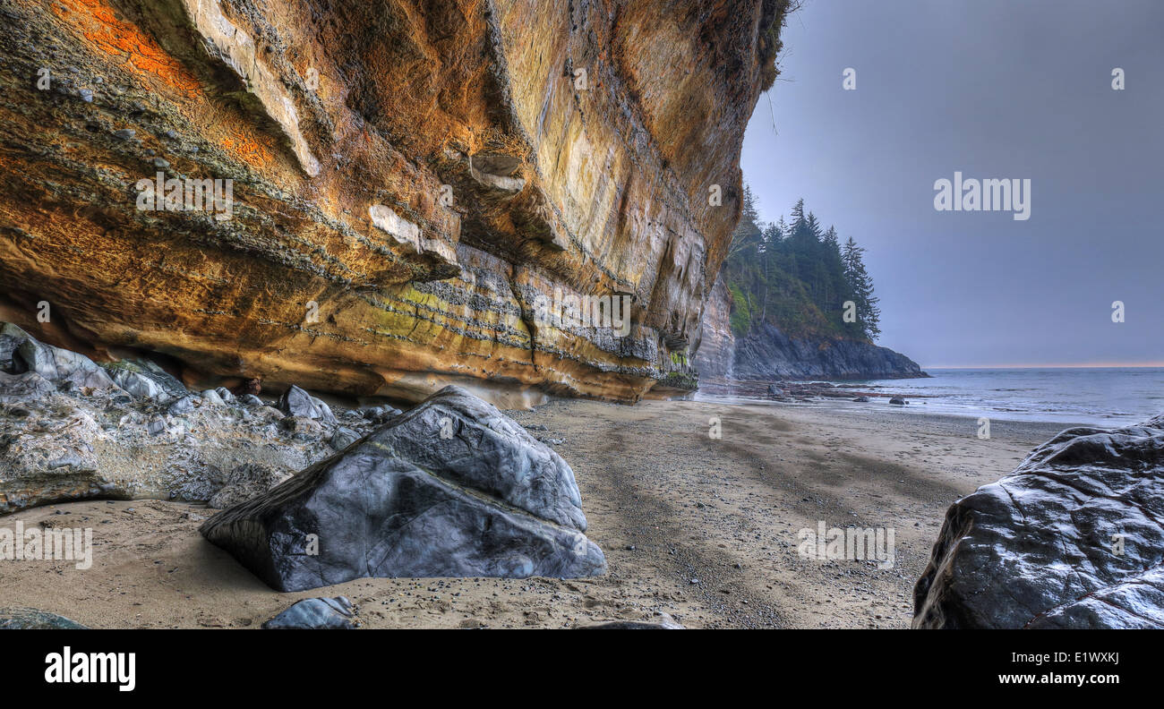 Mystic Beach, Vancouver Island, BC, Kalksteinfelsen, Juan de Fuca Trailhead, Jordan-River-Region, Stockfoto
