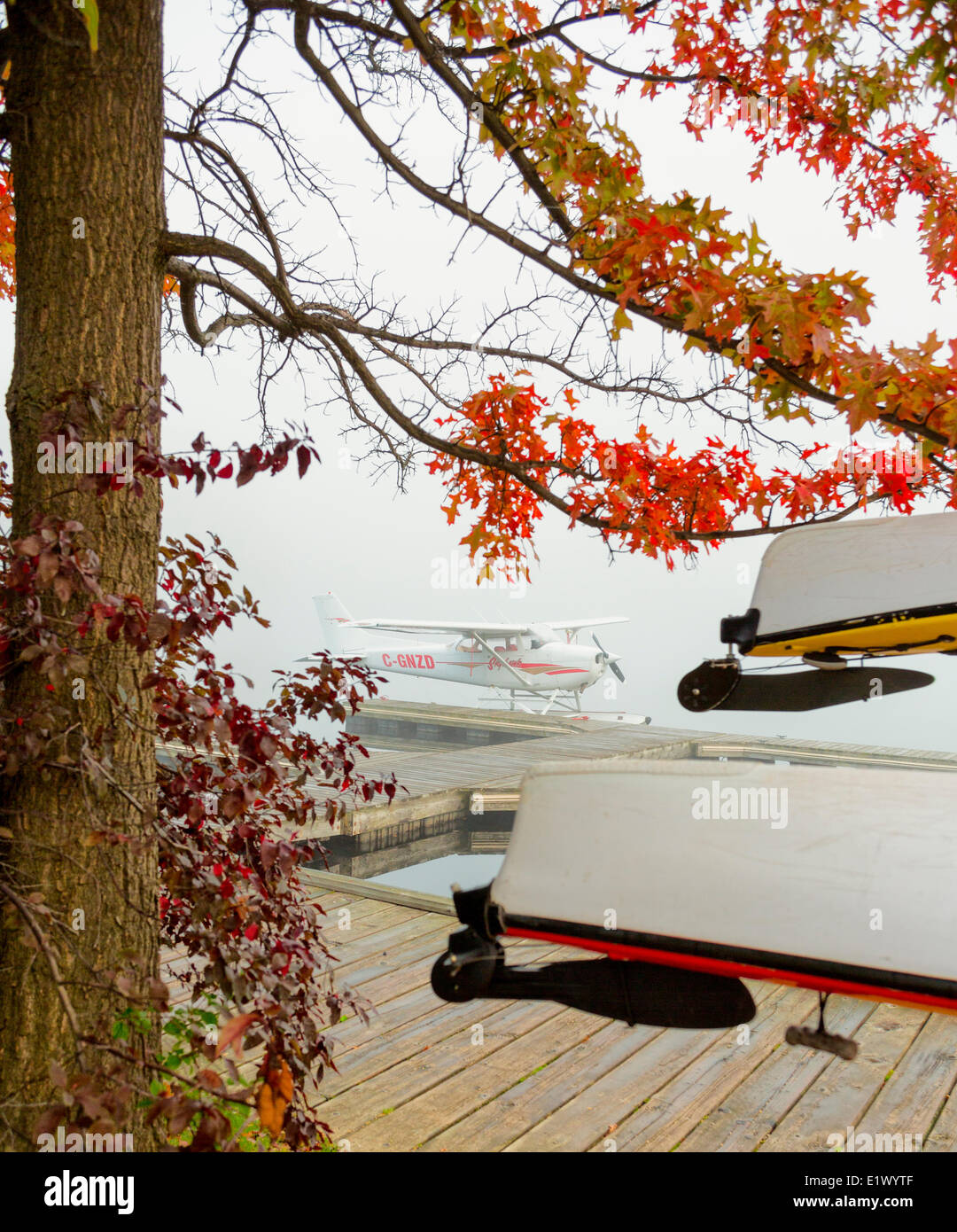Wasserflugzeug angedockt in Huntsville Waterfront, Ontario, Kanada Stockfoto