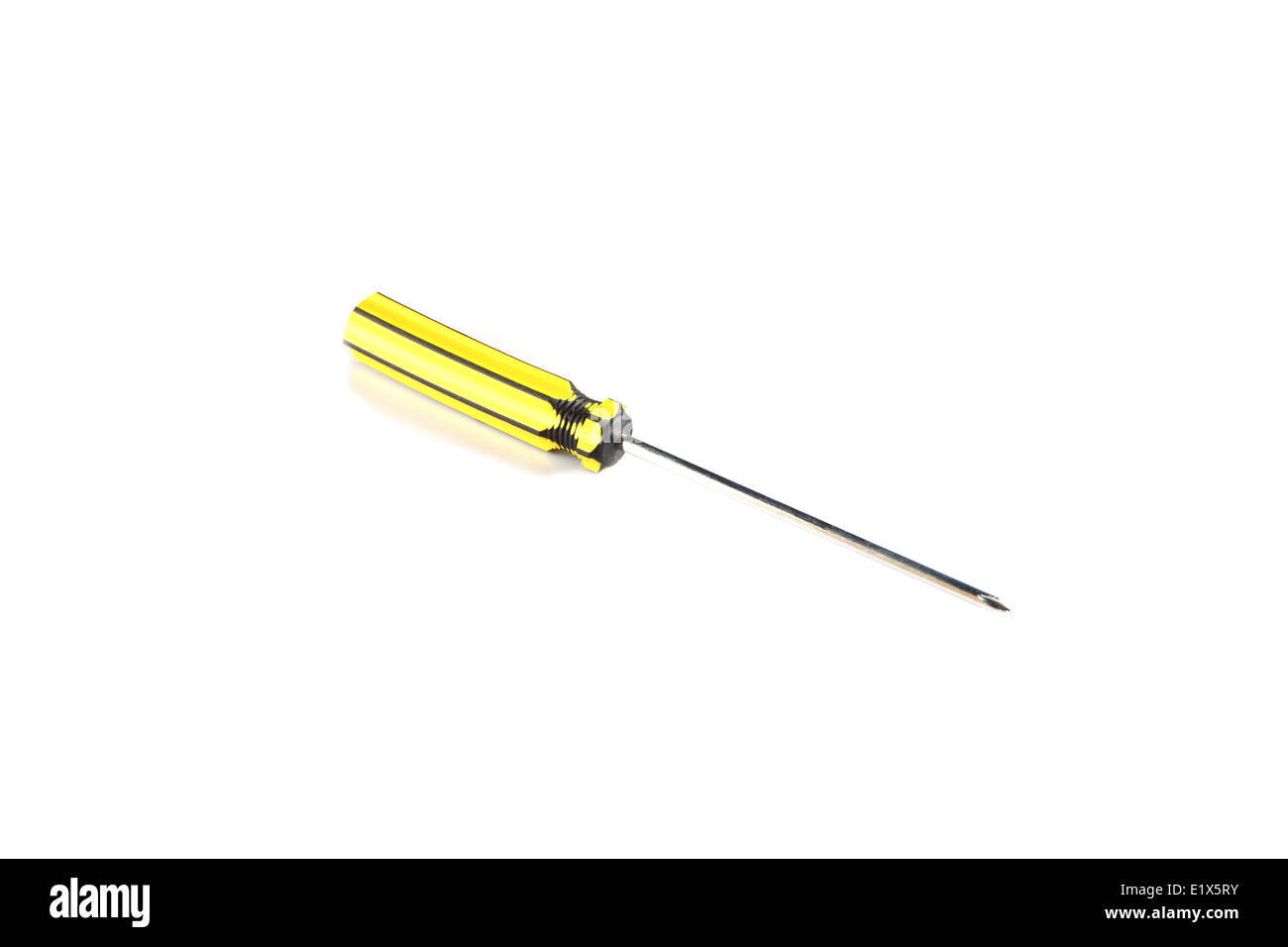 Gelbe Werkzeug Schraubenzieher isoliert auf weißem Hintergrund. Stockfoto