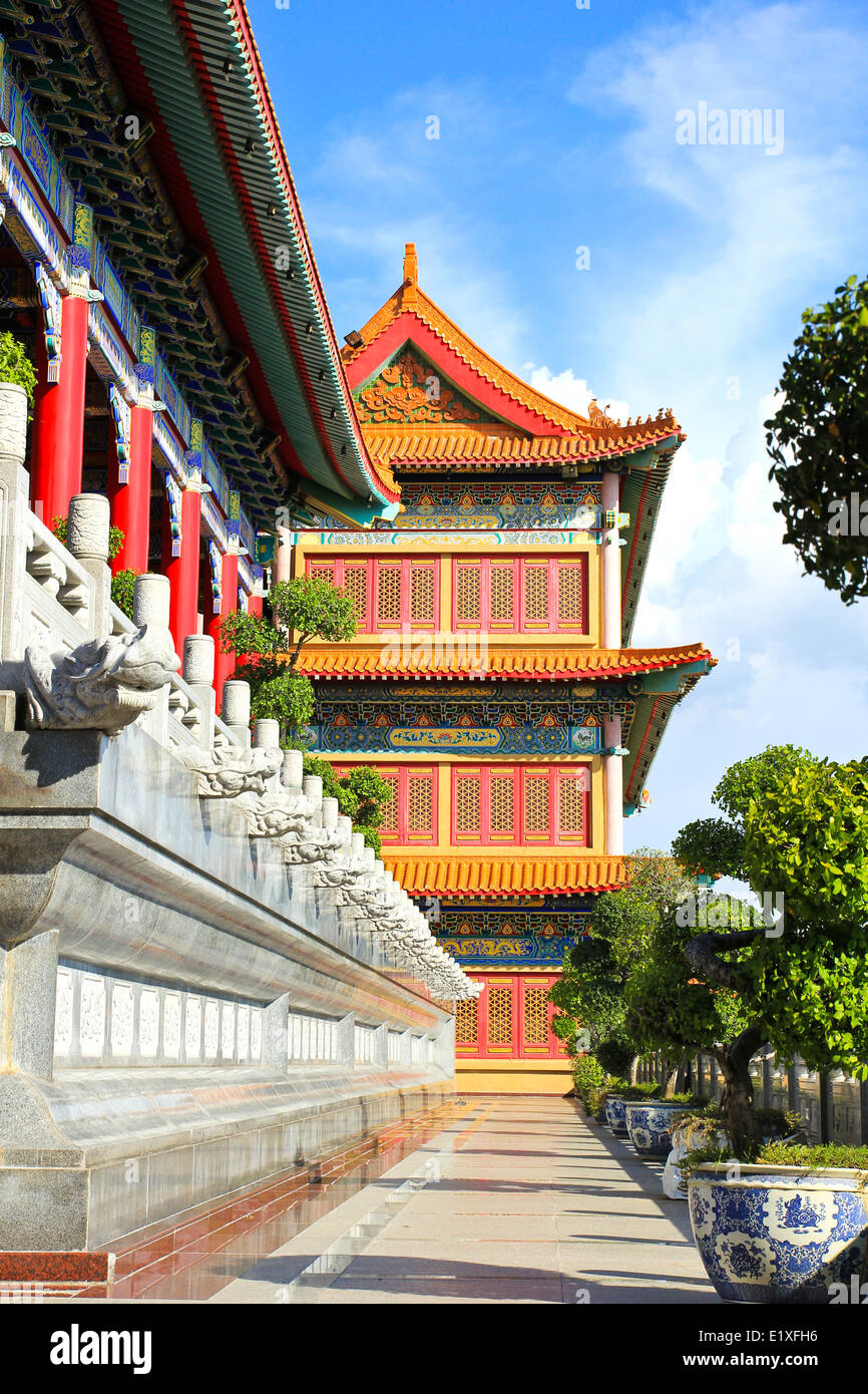 Traditionellen chinesischen Stil Tempel am Wat Leng-Noei-Yi in Nonthaburi, Thailand. Stockfoto