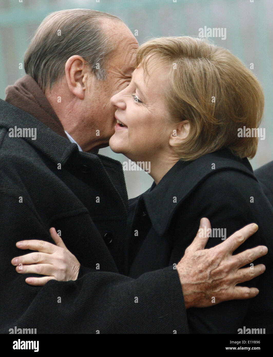 Französischer Präsident Jacques Chirac und Angela Merkel in Berlin (23.02.2007) wo sie sich für eine informelle Konsultation treffen. Stockfoto