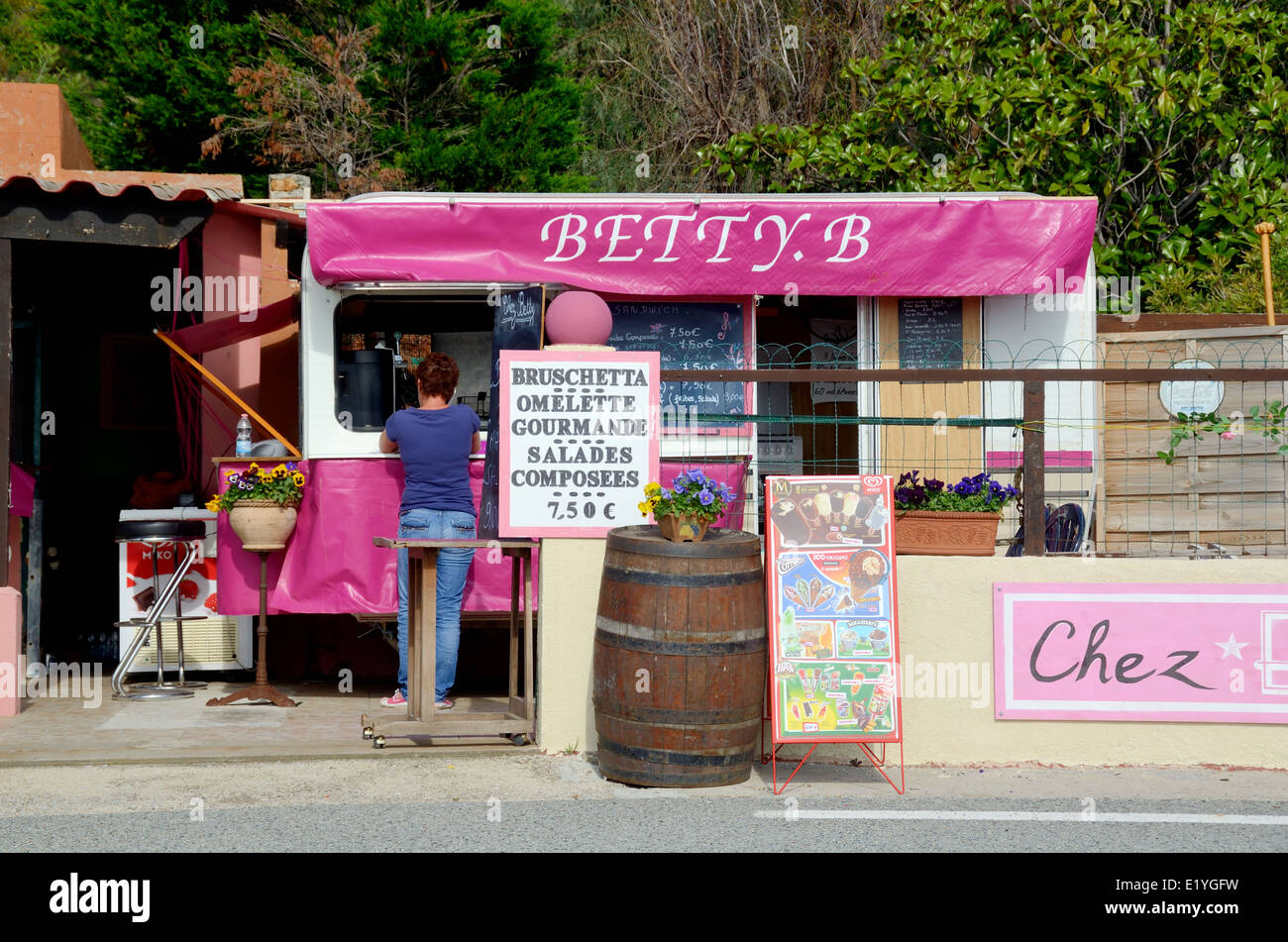 Snack-Bar Betty Boop auf der Corniche d ' or Corniche de l ' Esterel, zwischen Cannes & Saint Raphaël Côte d ' Azur Frankreich Stockfoto