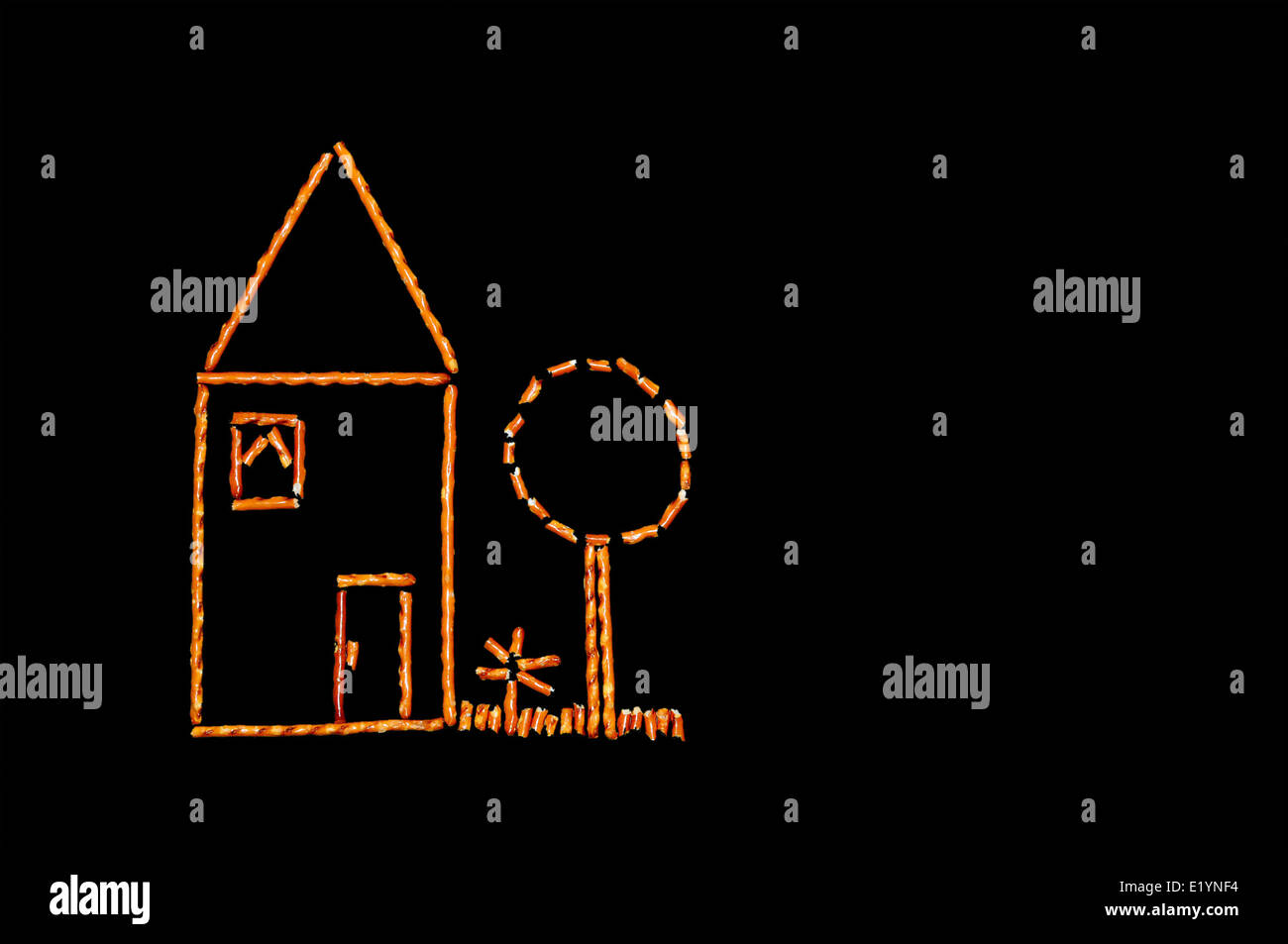 Immobilien-Konzept von Salzstangen isoliert auf schwarz gemacht Stockfoto