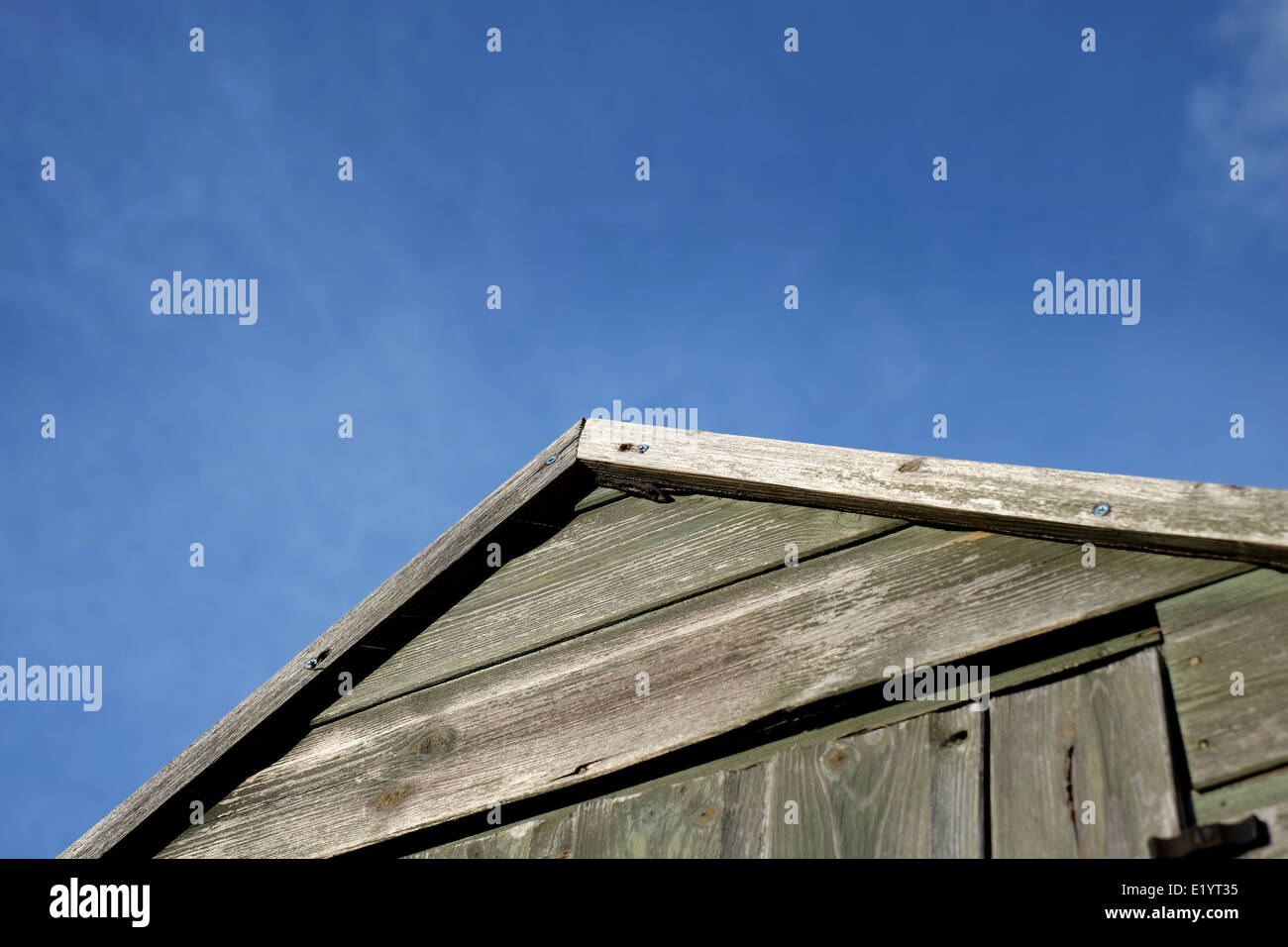 Alten Gartenhaus im Sommer Stockfoto