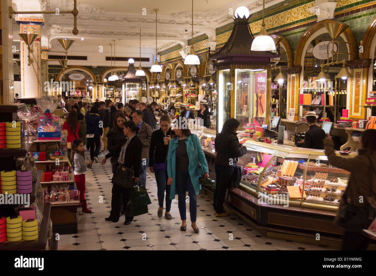 Harrods Food Hall Knightsbridge London Stockfotografie Alamy