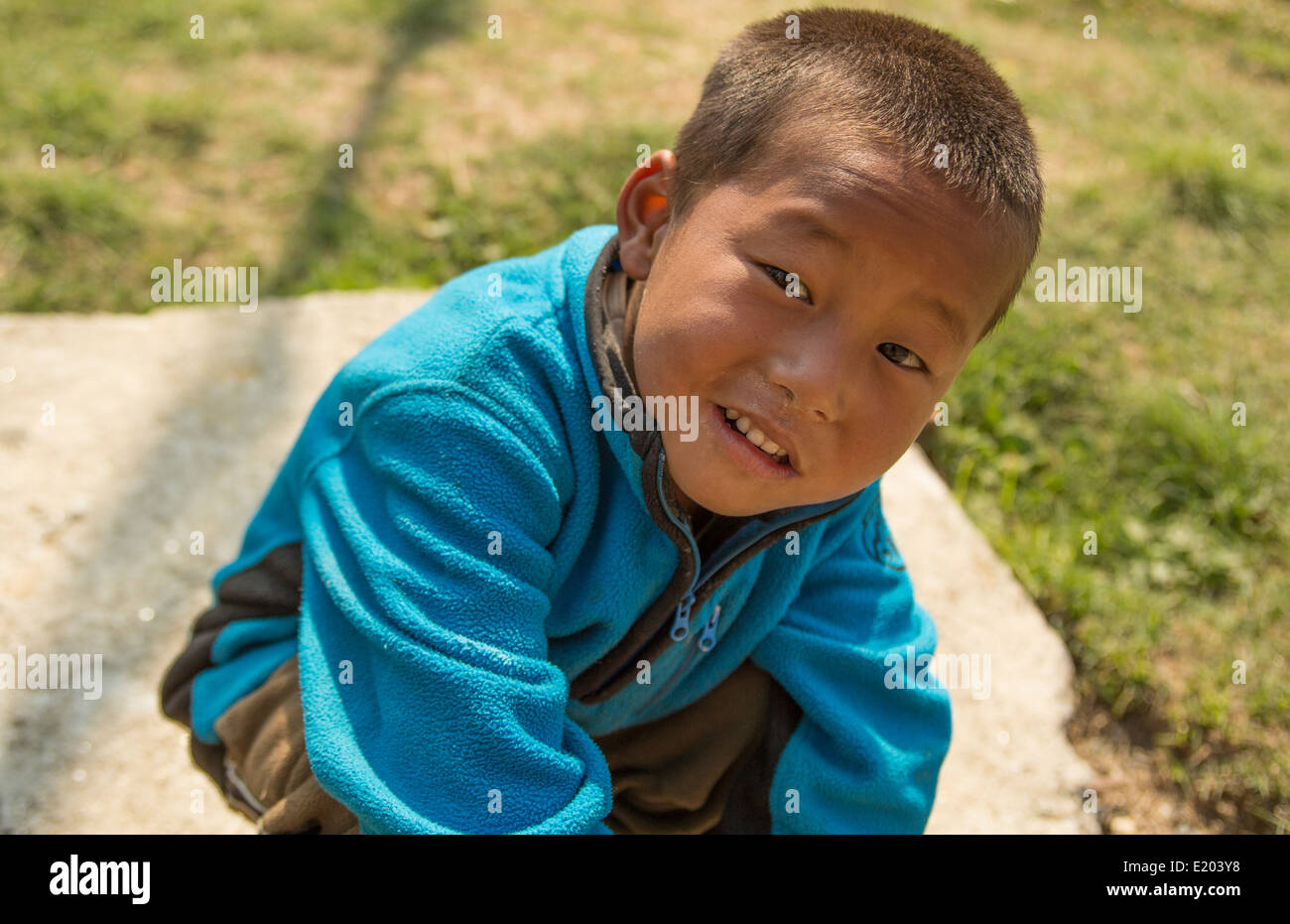 Kathmandu Nepal Nepali jungen Alter 5 in Nayapati, östlichen Kathmandu 1 Stockfoto