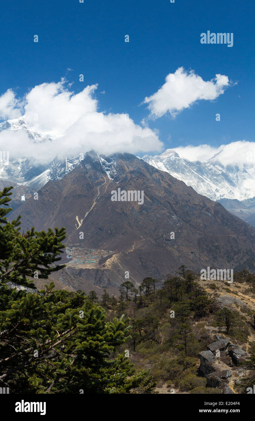 The Himalaya Nepal Mount Everest im Hintergrund, die recht leicht außermittig, gedreht von dem Aussichtspunkt an der Stockfoto