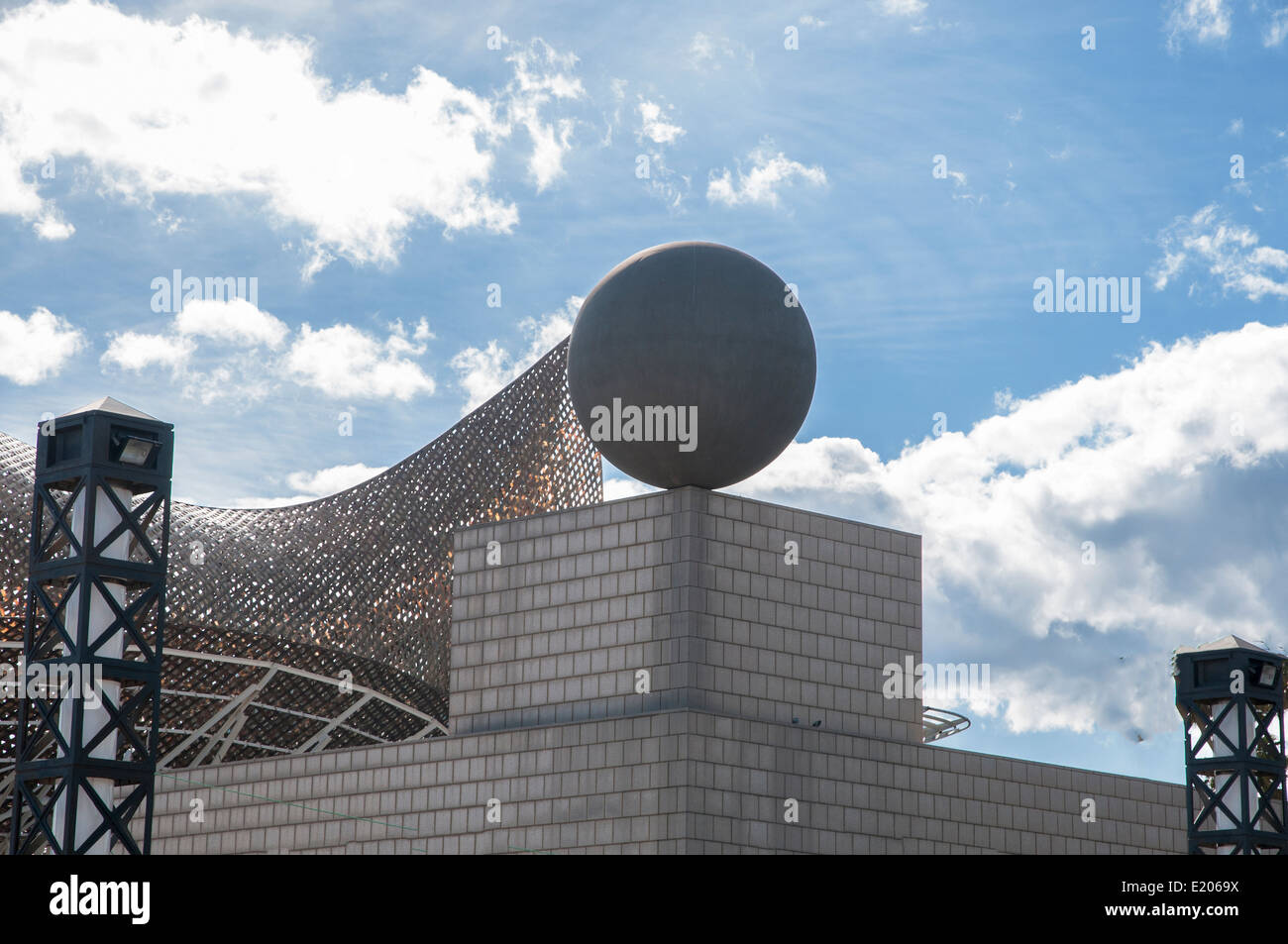 futuristische Architektur der Stadt Barcelona in Katalonien Stockfoto