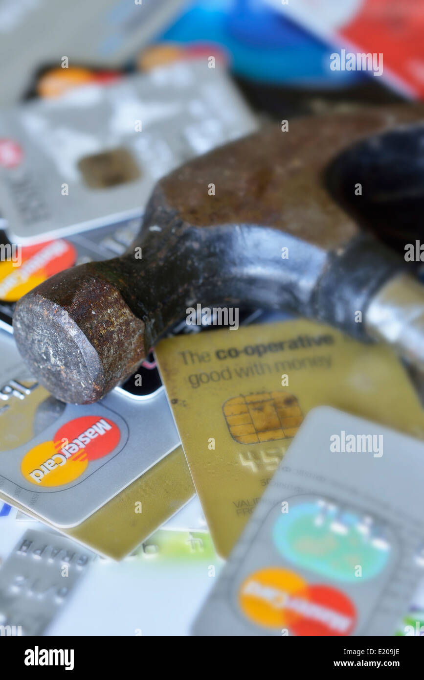 Eine Auswahl von Kredit- und Kundenkarten. Großbritannien, Großbritannien Stockfoto