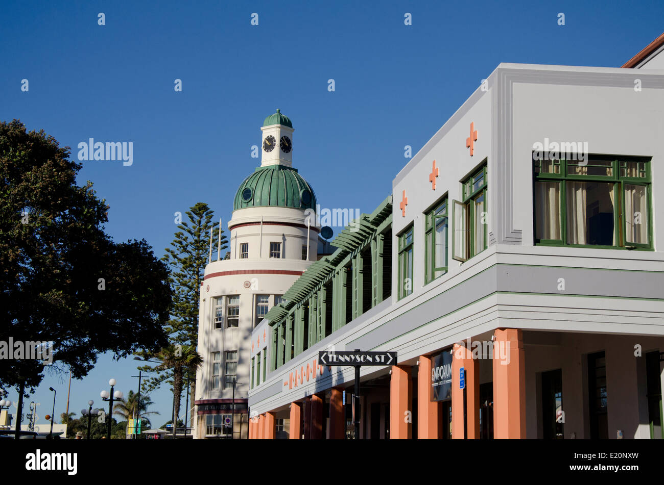 Neuseeland, Nordinsel, Napier. Historische Stadt bekannt als die Art-Deco-Hauptstadt der Welt. Klassischen Art-Deco-Gebäude, The Dome Stockfoto