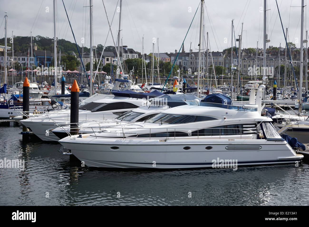 Luxus-Boote in Bangor Marina Nordirland Stockfoto